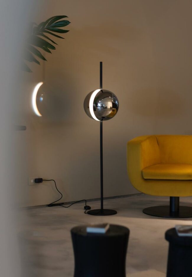 Luminária de Piso Esphera